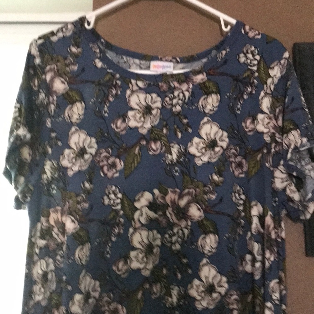 LuLaRoe Carly